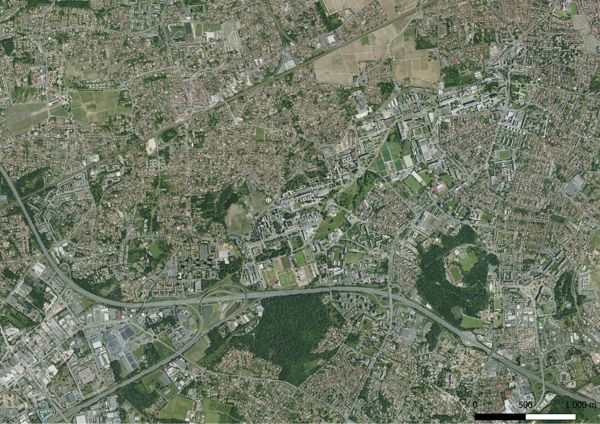 Fig. 11. Le campus dans la ville, image aérienne de 2020 (évolution d’une urbanisation croissante entre les images aériennes de 1953-1973 puis 2020 ; IGN).