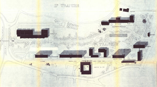 Fig. 2. Plan de la faculté des sciences par René Coulon, n.d. (bâtiments de chimie, de physique, de propédeutique, de mathématiques, atelier, amphithéâtre, et bâtiment administratif (CNAM/SIAF/CAPA/ Archives d’architecture du XX<sup>e</sup> siècle, fonds DAU 133 IFA 70/1). »></a><figcaption style=