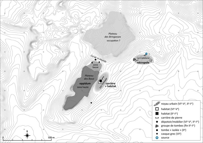 Plan de situation des vestiges des Baux-de-Provence (cartographie B. Girard d’après les données de Arcelin & Arcelin 1973 et 1977, Arcelin 1980 et 1981, Gateau & Arcelin 1999).