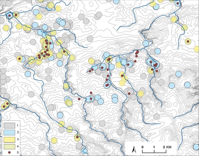  The Říčansko region. Spatial distribution of cores of the La Tène and Roman period settlement areas and of the iron smelting component.
1. Pre-La Tène prehistoric settlement areas;
2. La Tène period settlement areas;
3. Roman period settlement areas;
4. Settlement areas of both La Tène and Roman periods;
5. Iron smelting components.
After Dreslerová 2008.