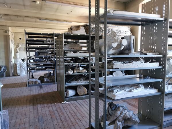 Fig. 10. État des réserves du musée Buffon de Montbard en juillet 2020, après le travail réalisé par Aimé Sonveau et les services du musée (cliché : Aimé Sonveau, Cité internationale de la gastronomie et du vin).