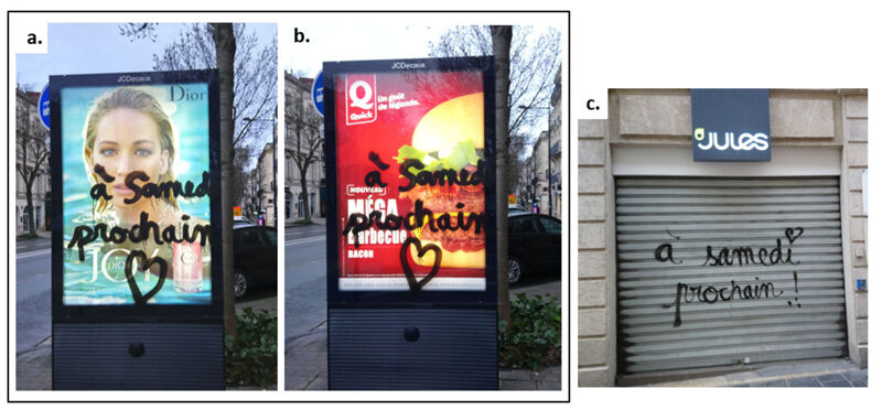 Figure 6. À gauche : a) et b) Panneau publicitaire déroulant (« objet autonome débrayé ») mettant en rapport deux images avec une écriture exposée. À droite : c) Vitrine embrayée inactive (fermée) avec écriture exposée. (Photos : MC. Manes Gallo)