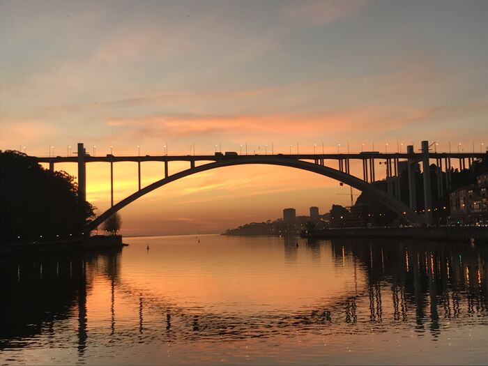 Le pont Arrábida a été construit pour relier Porto et Lisbonne par l’autoroute (photo Rui Loza).
