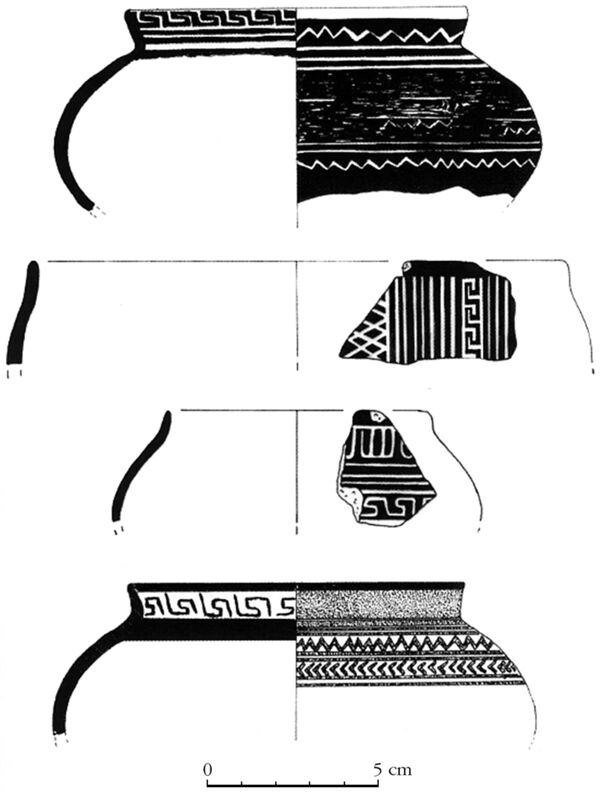  Béruges (Vienne). Céramiques à décors de grecques ou dérivés de la grecque (dessins J.-P. Pautreau et C. Maitay).